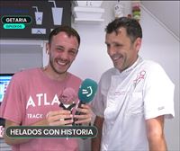 Helados con diseño de alta costura, en honor a Cristóbal Balenciaga, en Getaria