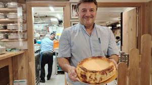 La tarta de queso de la que más se habla en Donostia, atrae a turistas de medio mundo