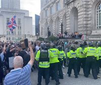 Más de 150 detenidos en protestas violentas de la ultraderecha contra la migración