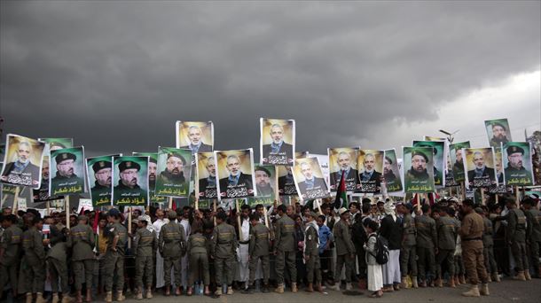 Protestas de los hutíes en Yemen tras el asesinato de los líderes de Hamás y Hezbolá