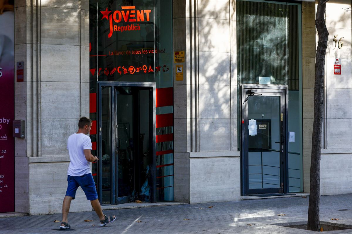 Exterior de la sede de Jovent Republicà en Barcelona. Foto: EFE