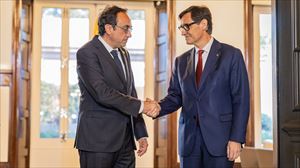 Rull inicia con Illa la ronda de consultas para convocar el pleno de investidura 