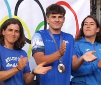 Basque Team y el Atlético San Sebastian homenajean a Pau Etxaniz, Maialen Chourraut y Miren Lazkano