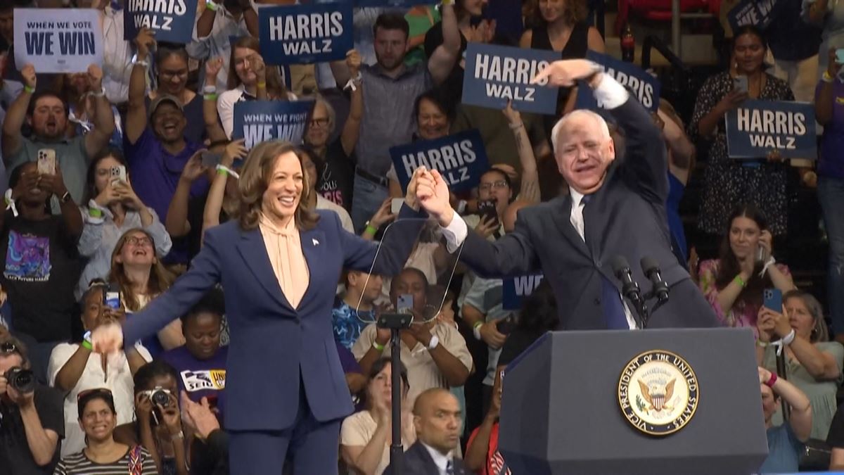 Kamala Harris y Tim Walz