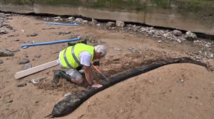 ¿Restos de una embarcación del siglo XV en la playa de Ondarreta?