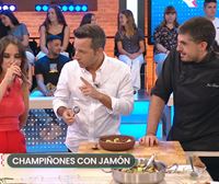 Champiñones con jamón, un jugoso guiso que se prepara en cinco minutos