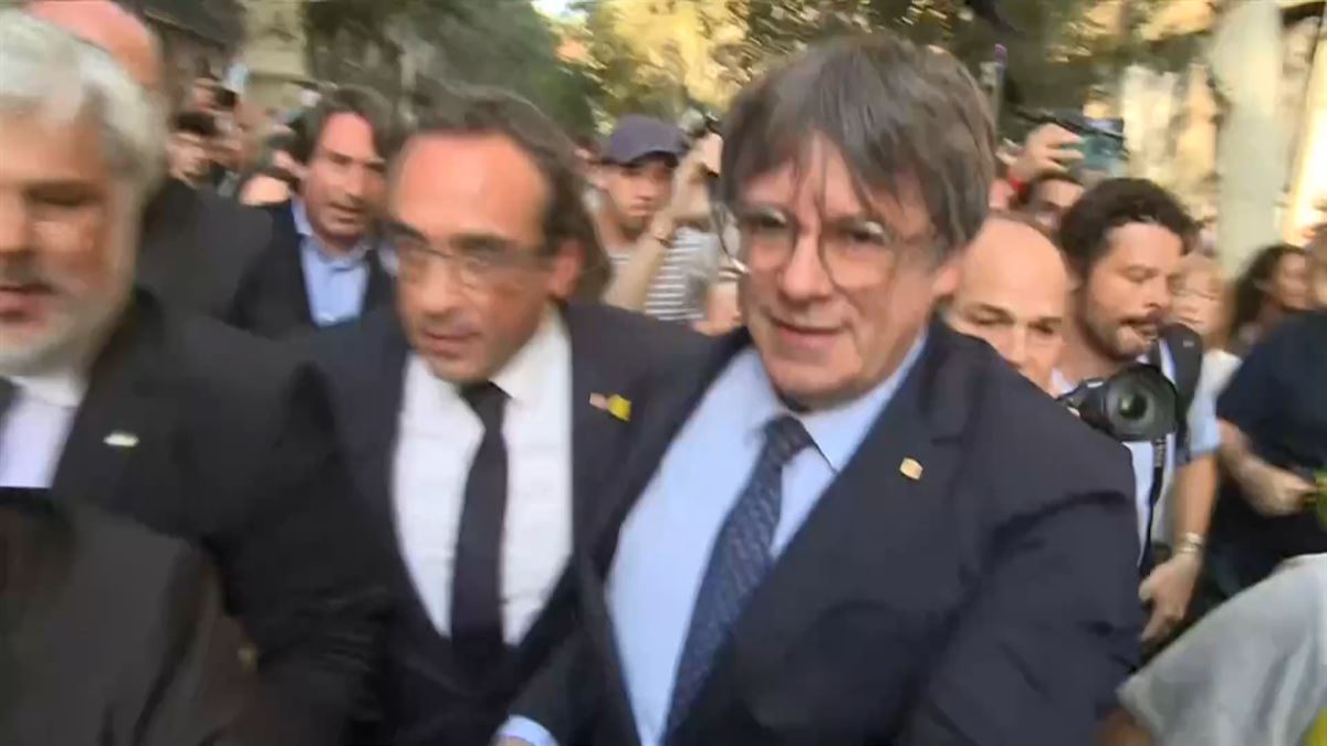 Puigdemont, Bartzelonan agertu denean. 