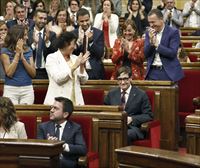 Salvador Illa sozialista president izendatu dute, Puigdemonten itzulera laburrak markatutako saioan