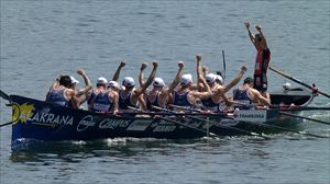 Urdaibai se impone también en la atípica regata de Pasaia