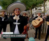 Un grupo de mariachis anima el paseo de La Concha con su preciosa versión de ''La Bikina''