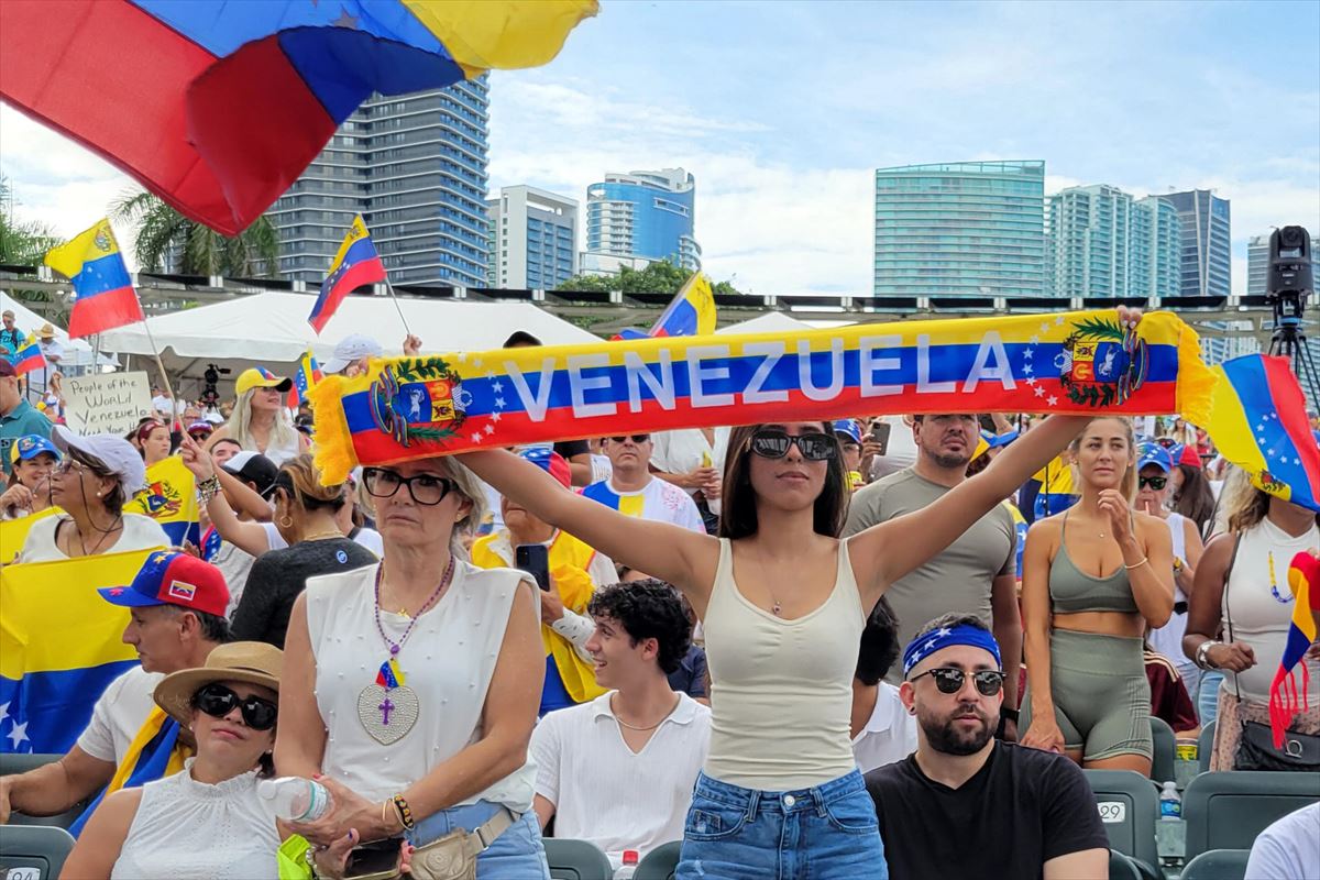 Protesta de opositores venezolanos en Miami, este domingo. Foto: EFE