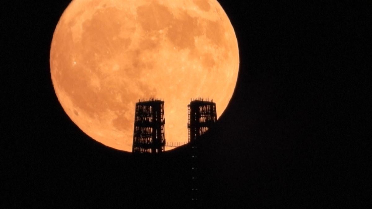 La Superluna azul, vista en Seul