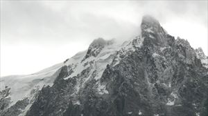 Las familias de los montañeros fallecidos en el Mont Blanc esperan que sus cuerpos lleguen el miércoles
