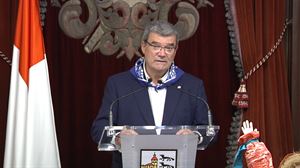 Aburto: ''Bilbon soberan daude tontoak, 'soboiak', erasotzaileak, zalapartariak eta lapurrak''