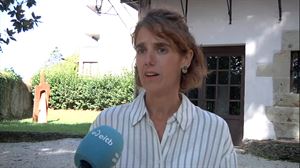 Joana Mendiburu, alcaldesa de Oiartzun: ''El pueblo está muy apenado''
