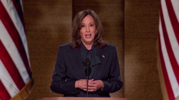 Kamala Harris hautagai izendatu zuen Konbentzioan. Argazkia: EFE.