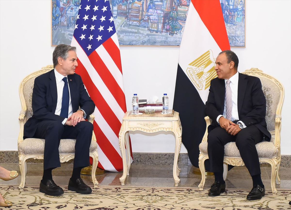 Antony Blinken y Badr Abdelatty (ministro egipcio de Exteriores), esta semana en Egipto. EFE.