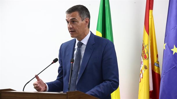 Sánchez, durante su visita este miércoles al Instituto Cervantes de Dakar, en Senegal. 