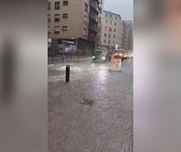 Las intensas lluvias causan balsas de agua en Bilbao