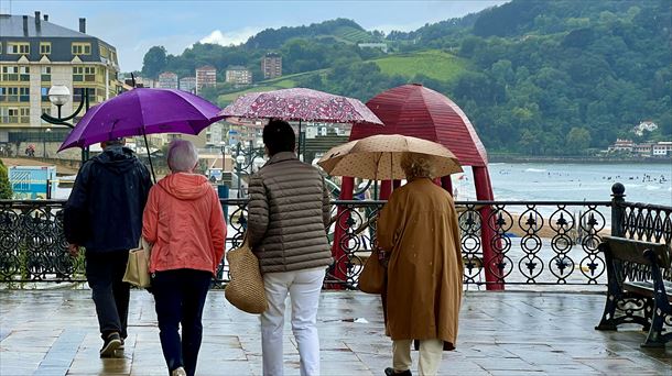 Zarautz. Foto: Lorentxo Portularrume