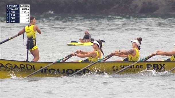 Orio, que ha remado en la primera tanda, ha sido segunda en la clasificación de la jornada. Foto: EITB Media. 