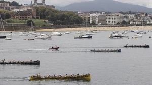 Un total de 44 traineras lucharán por la Bandera de la Concha