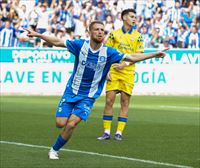 El Deportivo Alavés gana con solvencia a Las Palmas (2-0)