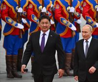 Putin visita Mongolia pese a la amenaza de arresto por la Corte Penal Internacional