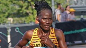 Rebecca Cheptegei atleta ugandarra hil du bikotekideak Kenyan