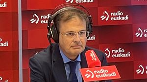 Entrevista a Alberto Martínez, consejero de Salud, en Radio Euskadi