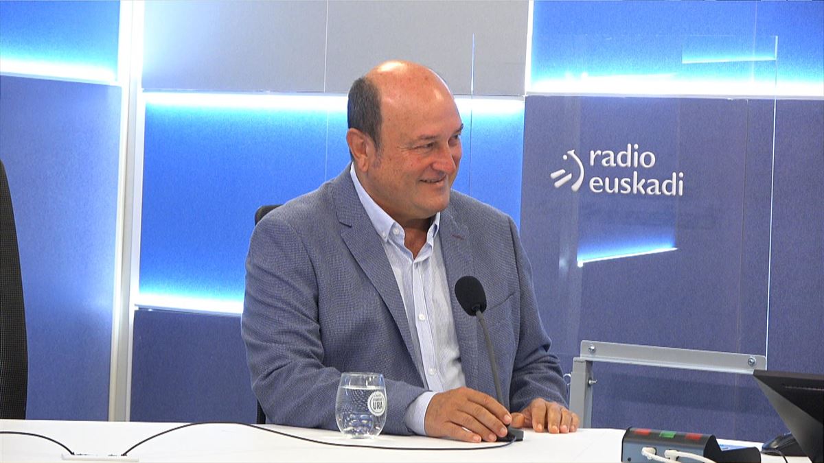 Andoni Ortuzar en Radio Euskadi