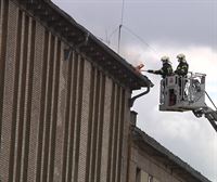 El fuego no ha afectado a la estructura de la sede de Policía Municipal de Pamplona