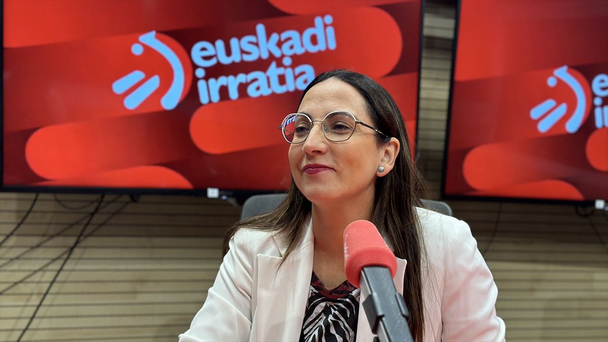 Begoña Pedrosa Eusko Jaurlaritzako Hezkuntza sailburua, Euskadi Irratian