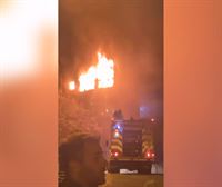 Varios desalojados tras un incendio de un edificio en el barrio de Intxaurrondo de San Sebastián