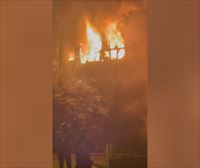 Varias personas desalojadas en el incendio de un edificio en San Sebastián