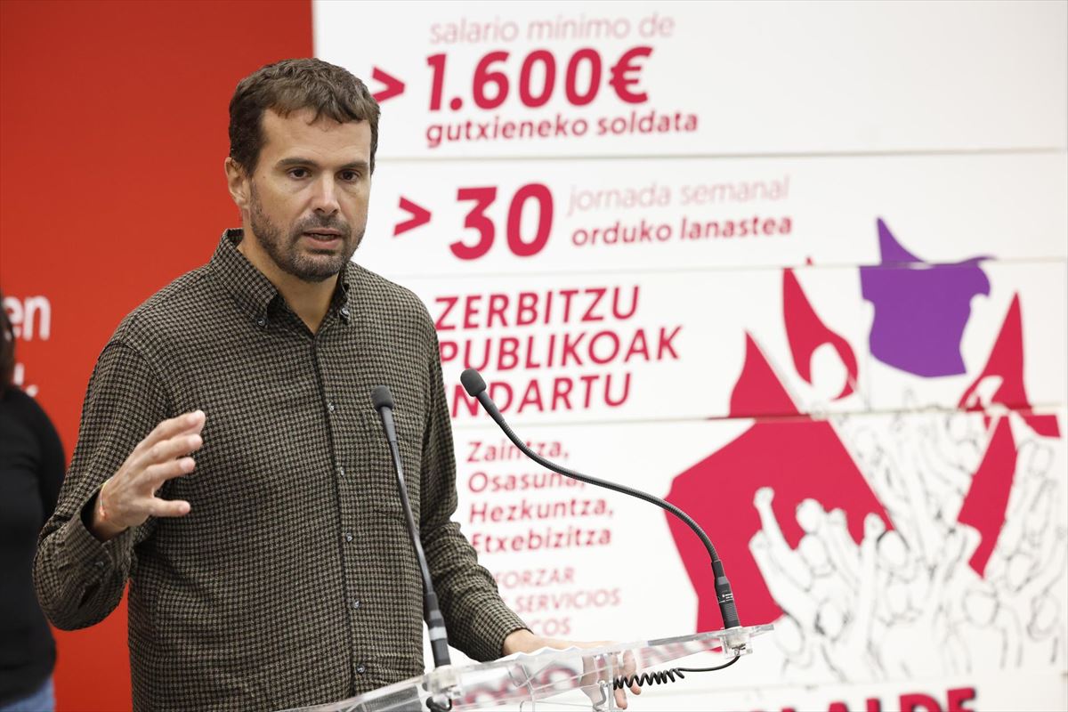 El coordinador general de LAB, Igor Arroyo, durante la presentación de la campaña. Foto: EFE