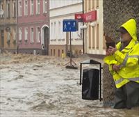 Boris denboraleak gutxienez 14 hildako eta milaka ebakuatu utzi ditu Europan