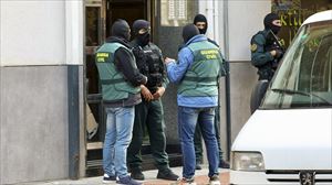 Gutxienez 8 pertsona atxilotu dituzte Logroñon eta Oionen, droga trafikoaren aurkako operazio batean