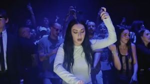 Boiler Room: galdara gela batean hasi eta pop ikur bilakatu diren festak