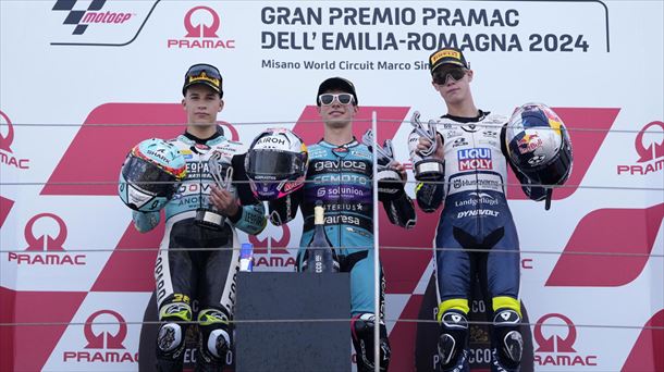 David Alonso, Ángel Piqueras y Collin Veijer en el podium. Foto: EFE