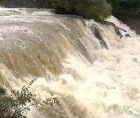 El caudal de los ríos Arga, Ultzama y Baztan crece considerablemente tras las fuertes lluvias