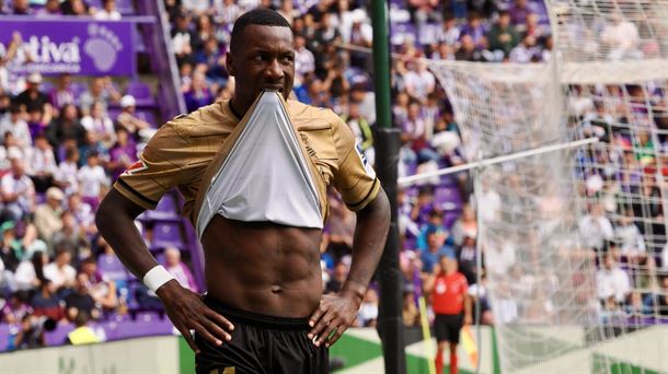 Sheraldo Becker durante el partido Valladolid-Real Sociedad. Foto: EFE