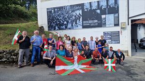 Frankisten iritsiera geldiarazteko ahaleginean hil ziren 14 gudari eta miliziano omendu dituzte Elgoibarren