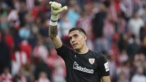 Athleticek ofizial egin du Alex Padilla Pumasen arituko dela, utzita