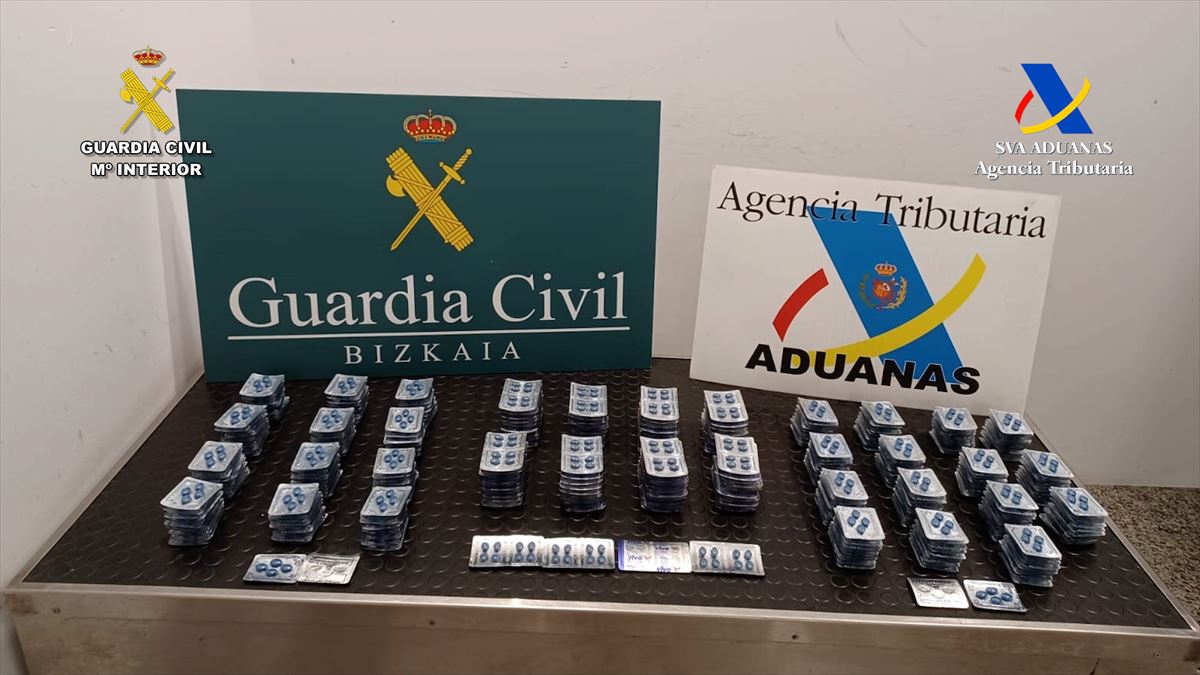 Material incautado por la Guardia Civil.