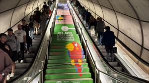 Metro Bilbao pide silencio