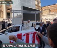 El Papa Francisco tiene su camiseta del Athletic