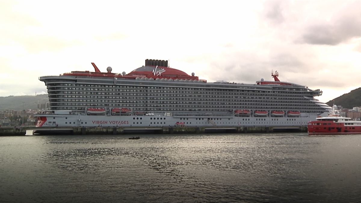 La terminal de cruceros Getxo recibe a 4.000 pasajeros en un solo día