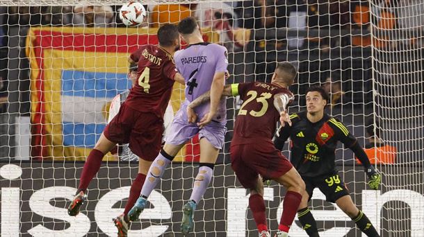 Aitor Paredes ha marcado el gol del empate con este cabezazo. Foto: EFE. 