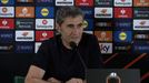 Valverde: ''Lamentamos las bengalas, es una mancha en el partido''